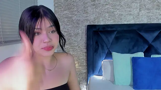 Snapshot of Lily_Woodz chatting on November 9, 2:59 pm Lily Woodz online show from November 9, 2:59 pm