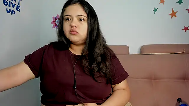 Snapshot of lizzie_c chatting on May 11, 7:58 am lizzie c online show from May 11, 7:58 am