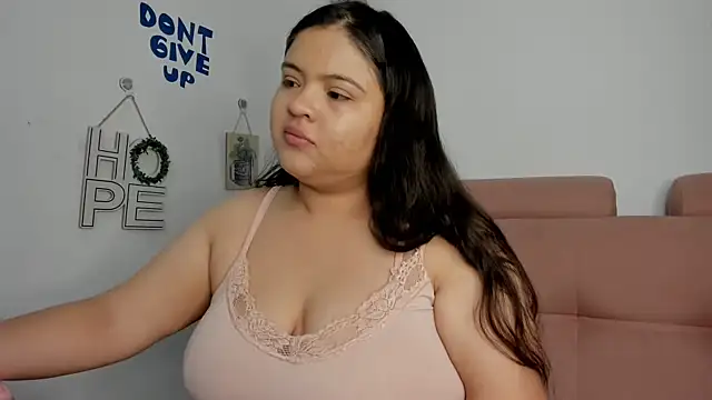 Snapshot of lizzie_c chatting on May 31, 5:59 am lizzie c online show from May 31, 5:59 am