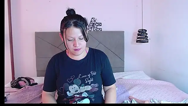 Snapshot of kattia_bk chatting on December 26, 7:05 pm kattia bk online show from December 26, 7:05 pm