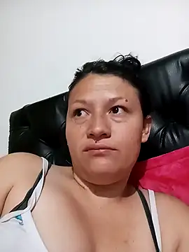Snapshot of kattia_bk chatting on December 29, 10:47 pm kattia bk online show from December 29, 10:47 pm