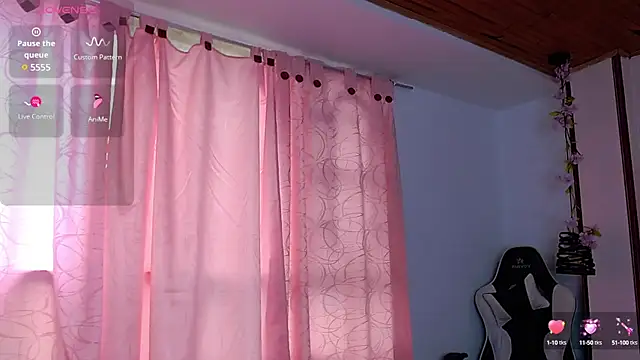 Snapshot of kattia_bk chatting on February 20, 1:08 pm kattia bk online show from February 20, 1:08 pm