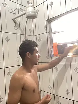 Snapshot of gu_ga_7 chatting on December 21, 11:55 am gu ga 7 online show from December 21, 11:55 am