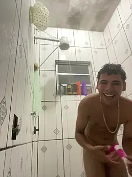 Snapshot of gu_ga_7 chatting on January 13, 11:06 pm gu ga 7 online show from January 13, 11:06 pm