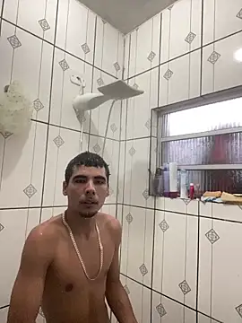 Snapshot of gu_ga_7 chatting on December 18, 7:42 pm gu ga 7 online show from December 18, 7:42 pm