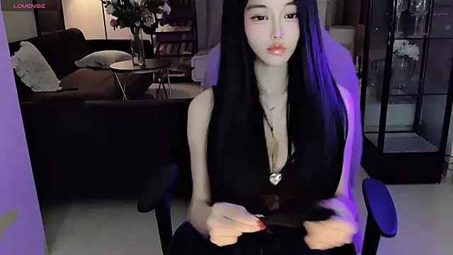 Snapshot of Irene--- chatting on January 16, 12:53 pm Irene--- online show from January 16, 12:53 pm