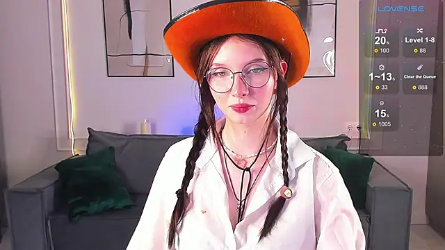 Snapshot of mari_nettt chatting on January 18, 6:43 pm mari nettt online show from January 18, 6:43 pm