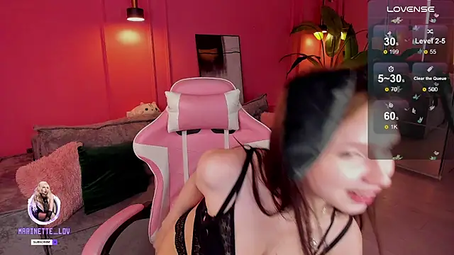 Snapshot of mari_nettt chatting on March 20, 9:59 am mari nettt online show from March 20, 9:59 am