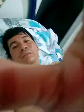 Snapshot of bisexual0007 chatting on December 24, 12:00 pm bisexual0007 online show from December 24, 12:00 pm