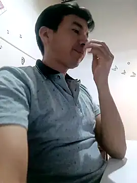 Snapshot of bisexual0007 chatting on March 15, 6:21 pm bisexual0007 online show from March 15, 6:21 pm