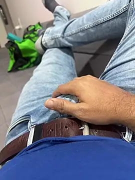 Snapshot of Nil_Talreja chatting on January 25, 1:08 pm Nil Talreja online show from January 25, 1:08 pm