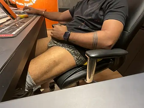 Snapshot of Nil_Talreja chatting on November 1, 12:29 pm Nil Talreja online show from November 1, 12:29 pm