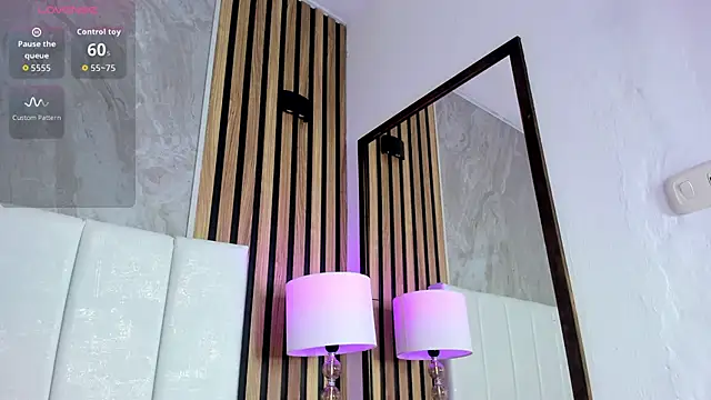 Snapshot of Samantha_Good chatting on November 23, 10:37 am Samantha Good online show from November 23, 10:37 am