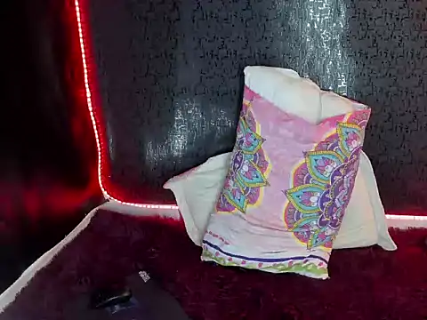 Snapshot of katizaldana chatting on February 5, 4:16 am katizaldana online show from February 5, 4:16 am