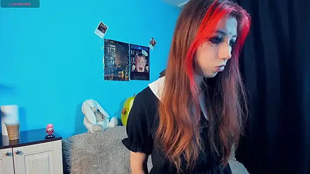 Snapshot of _Mindy_ chatting on January 5, 12:31 am Mindy online show from January 5, 12:31 am