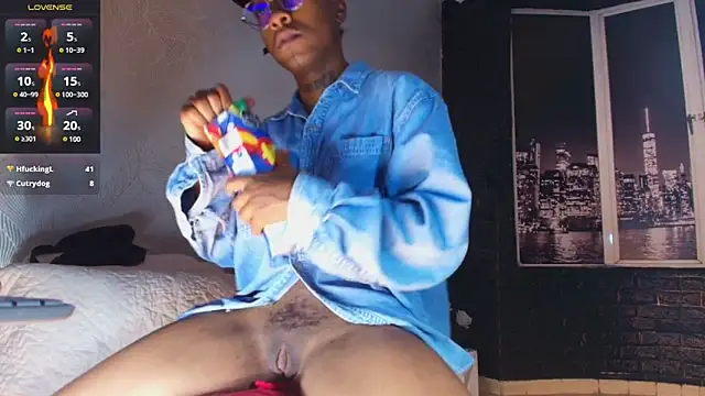 Snapshot of JhonyMiller_ chatting on February 9, 11:04 pm JhonyMiller online show from February 9, 11:04 pm