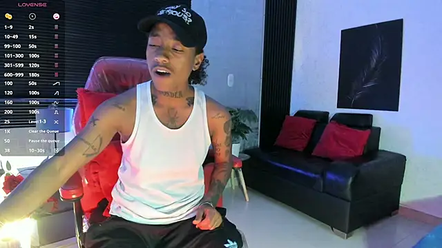 Snapshot of JhonyMiller_ chatting on September 13, 8:19 pm JhonyMiller online show from September 13, 8:19 pm