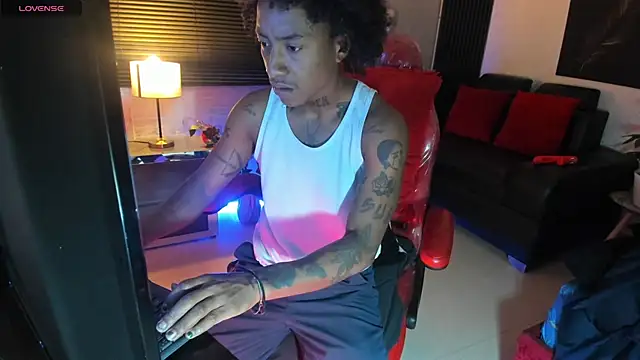 Snapshot of JhonyMiller_ chatting on September 18, 7:49 pm JhonyMiller online show from September 18, 7:49 pm