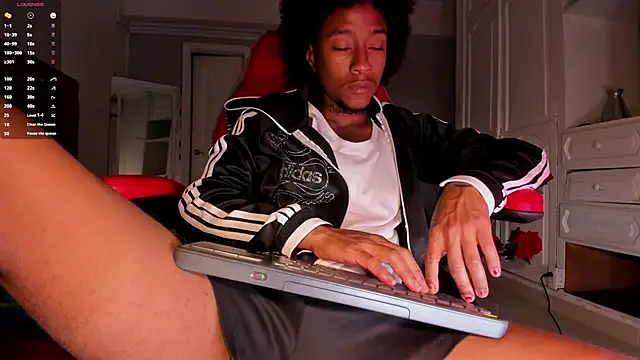 Snapshot of JhonyMiller_ chatting on December 1, 7:52 pm JhonyMiller online show from December 1, 7:52 pm