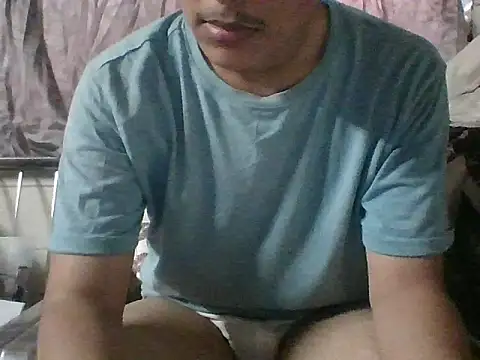 Snapshot of king_dick_0 chatting on April 28, 12:32 pm king dick 0 online show from April 28, 12:32 pm