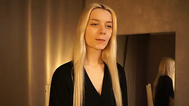 Snapshot of Hi_my_name_is chatting on February 26, 2:36 pm Hi my name is online show from February 26, 2:36 pm