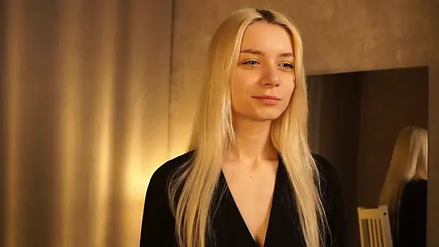 Snapshot of Hi_my_name_is chatting on March 9, 3:05 pm Hi my name is online show from March 9, 3:05 pm