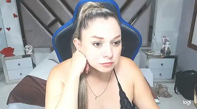 Snapshot of natalia5560 chatting on February 6, 4:58 pm natalia5560 online show from February 6, 4:58 pm
