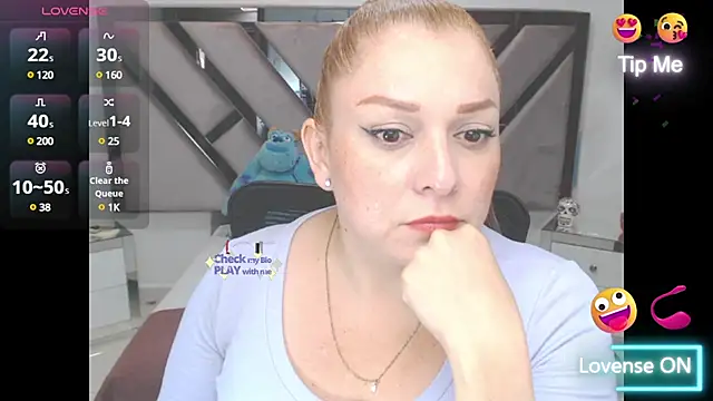 Snapshot of natalia5560 chatting on March 18, 2:15 pm natalia5560 online show from March 18, 2:15 pm