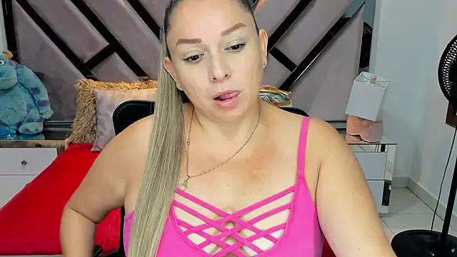 Snapshot of natalia5560 chatting on September 15, 12:16 pm natalia5560 online show from September 15, 12:16 pm
