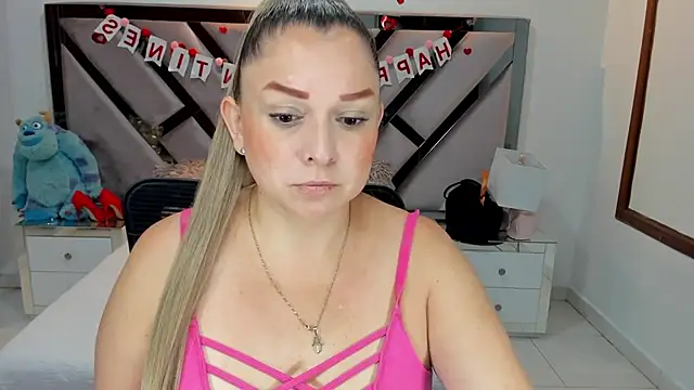 Snapshot of natalia5560 chatting on September 23, 12:08 pm natalia5560 online show from September 23, 12:08 pm