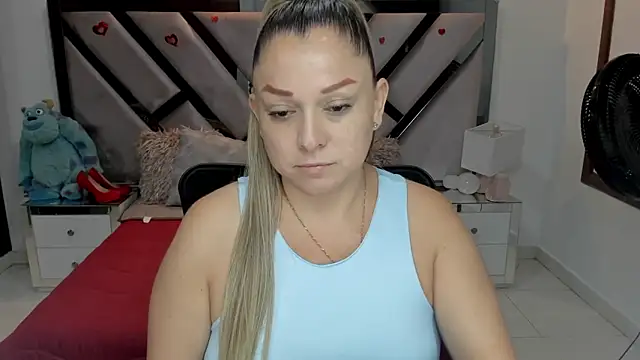 natalia5560 online show from October 21, 12:39 pm