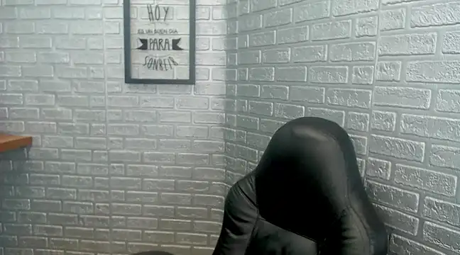 Snapshot of Crystal_Walls chatting on March 9, 6:21 pm Crystal Walls online show from March 9, 6:21 pm