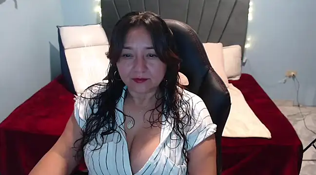 AngelRouss online show from February 14, 1:18 pm