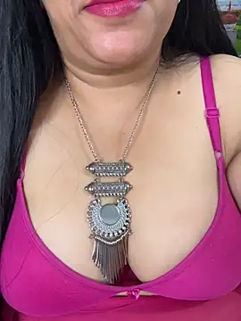 FlatVincy4 online show from November 19, 4:07 pm