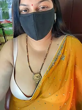 FlatVincy4 online show from November 21, 1:32 pm