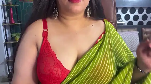 Snapshot of FlatVincy4 chatting on June 9, 7:42 am FlatVincy4 online show from June 9, 7:42 am