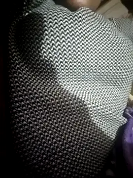 Snapshot of Looliya02 chatting on March 5, 8:32 pm Looliya02 online show from March 5, 8:32 pm