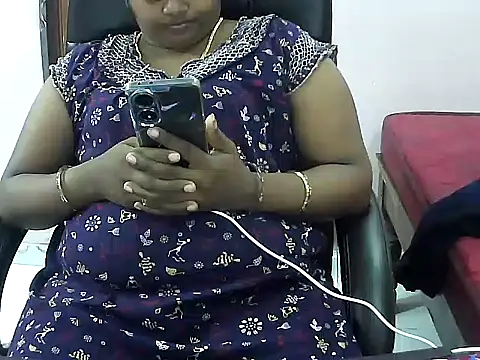 Snapshot of telugu_indhu_0001 chatting on June 22, 4:04 pm telugu indhu 0001 online show from June 22, 4:04 pm
