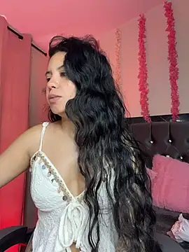 Snapshot of Rosita_forever_ chatting on July 3, 3:18 pm Rosita forever online show from July 3, 3:18 pm