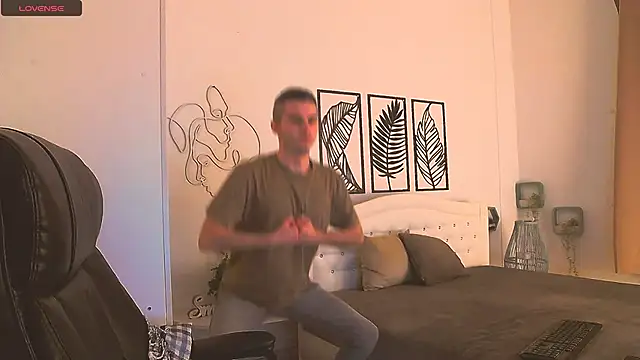 Snapshot of Devin_Jay chatting on January 19, 4:36 pm Devin Jay online show from January 19, 4:36 pm