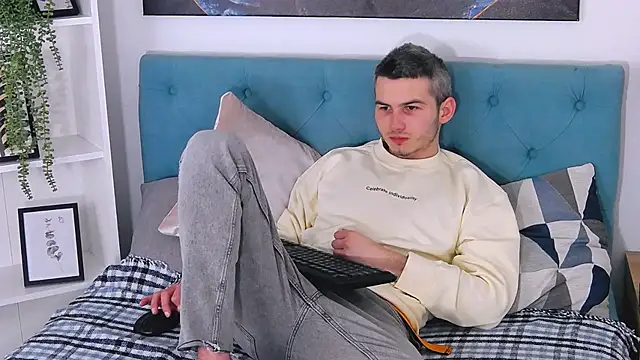 Snapshot of Devin_Jay chatting on January 25, 11:00 pm Devin Jay online show from January 25, 11:00 pm