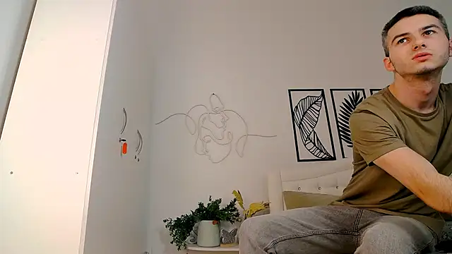 Snapshot of Devin_Jay chatting on February 18, 8:03 pm Devin Jay online show from February 18, 8:03 pm