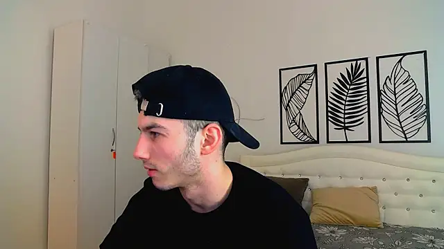 Snapshot of Devin_Jay chatting on February 21, 9:22 pm Devin Jay online show from February 21, 9:22 pm