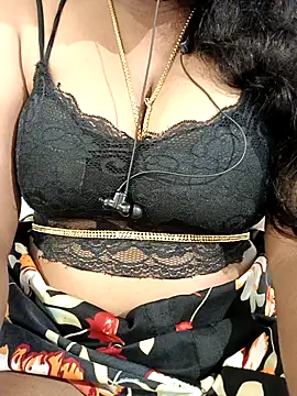 Snapshot of Tamilbigboobie chatting on December 19, 6:34 pm Tamilbigboobie online show from December 19, 6:34 pm