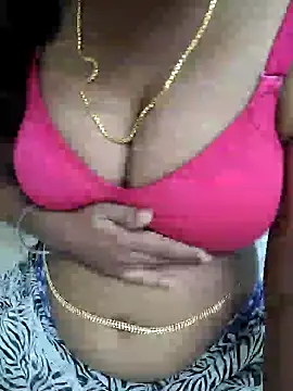 Snapshot of Tamilbigboobie chatting on December 21, 7:45 am Tamilbigboobie online show from December 21, 7:45 am