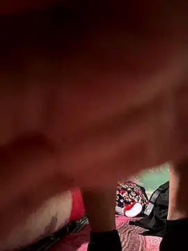 GildanK18 online show from January 14, 9:37 am