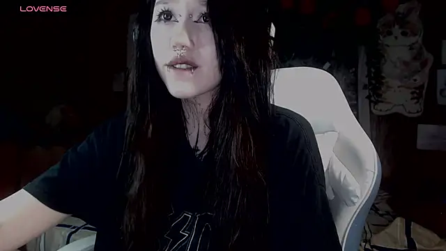 Snapshot of chloe_crystall_killer chatting on March 9, 5:33 am chloe crystall killer online show from March 9, 5:33 am