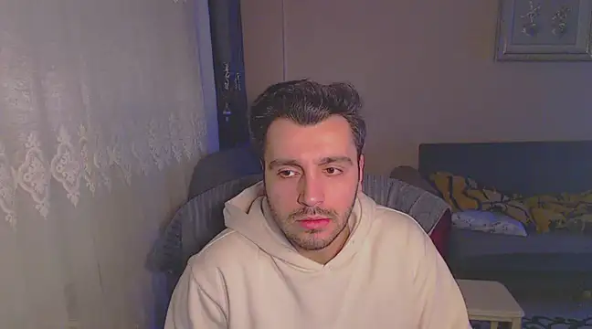 Snapshot of handsomeee04 chatting on February 9, 9:49 pm handsomeee04 online show from February 9, 9:49 pm