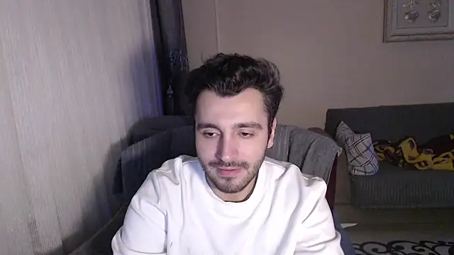 Snapshot of handsomeee04 chatting on October 28, 8:22 pm handsomeee04 online show from October 28, 8:22 pm