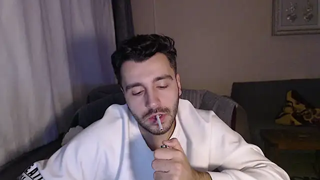 Snapshot of handsomeee04 chatting on November 5, 3:34 pm handsomeee04 online show from November 5, 3:34 pm